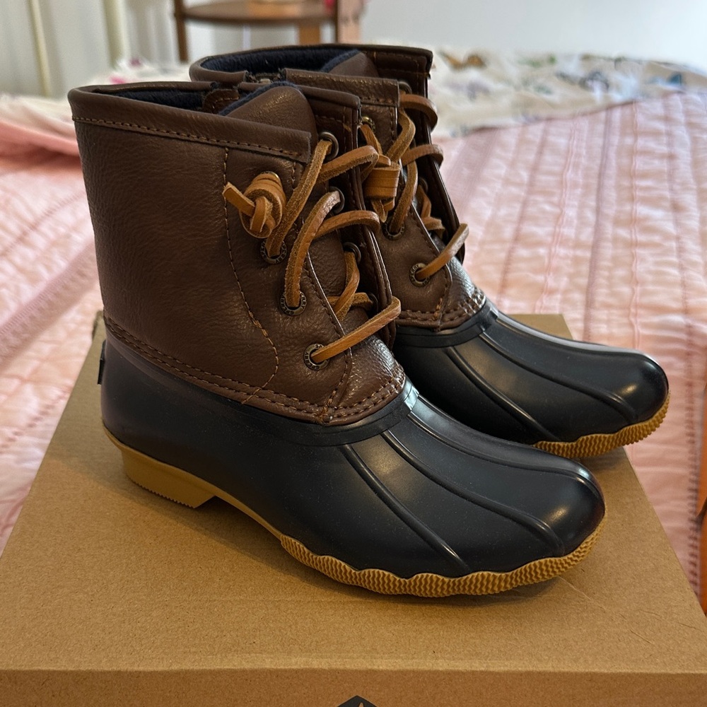 Sperry Kids Two-Tone Duck Boots Navy